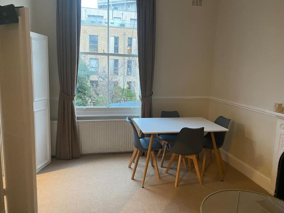 Lovely 2 Bedroom Maida Vale Flat Appartamento *